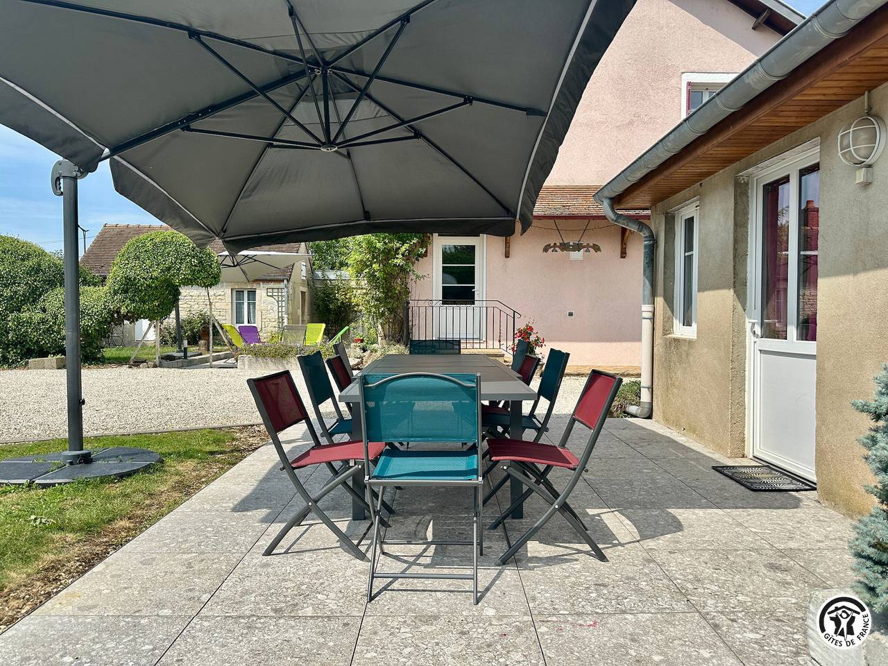 Maison spacieuse, jardin clos, idéale pour famille ou amis, 10 pers in Saulon-la-Chapelle, Région de Dijon