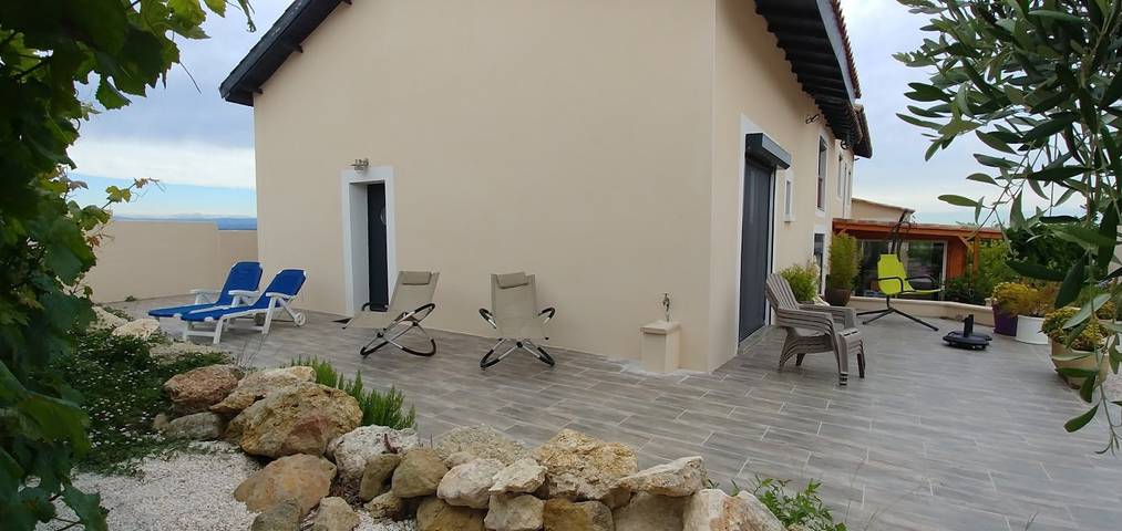 Gîte pour 6 personnes, avec terrasse dans l' Hérault - 3