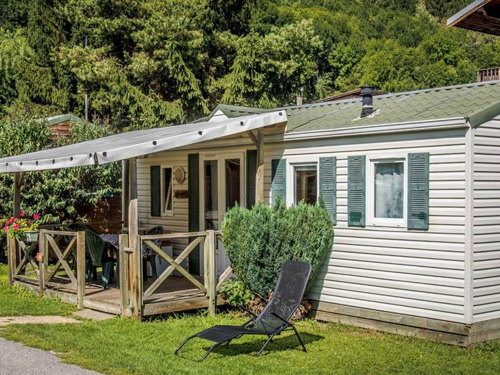 Mobil home pour 4 personnes, avec Terrasse à Aigueblanche