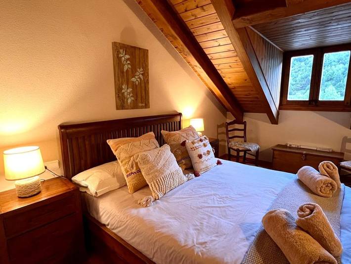 Gîte pour 6 personnes, avec vue et balcon à Espot - 2