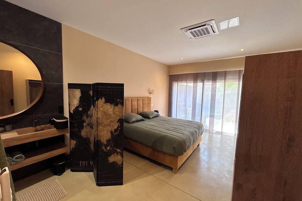 Chambre d’hôtes La maison coloniale in Torreilles, Côte d'Améthyste