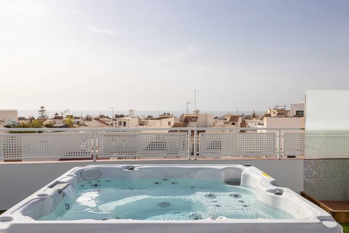 Ferielejlighed for 6 personer, med balkon og jacuzzi - 1