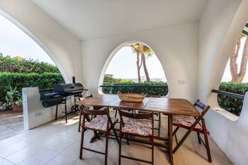 Holiday Home for 6 People in Sarroch, Cagliari Province, Photo 1