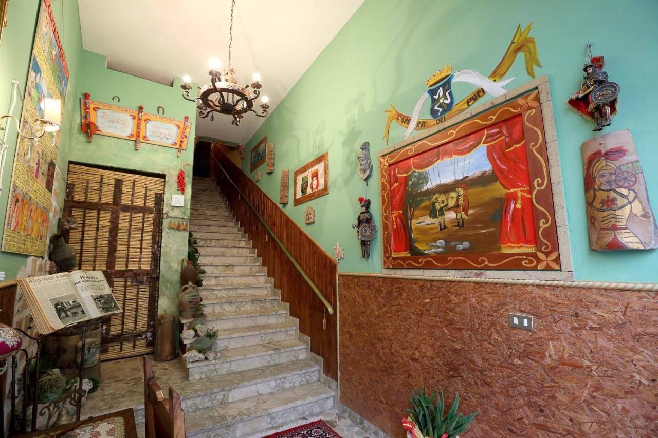 Triple Room with Terrace in Zafferana Etnea, Etna