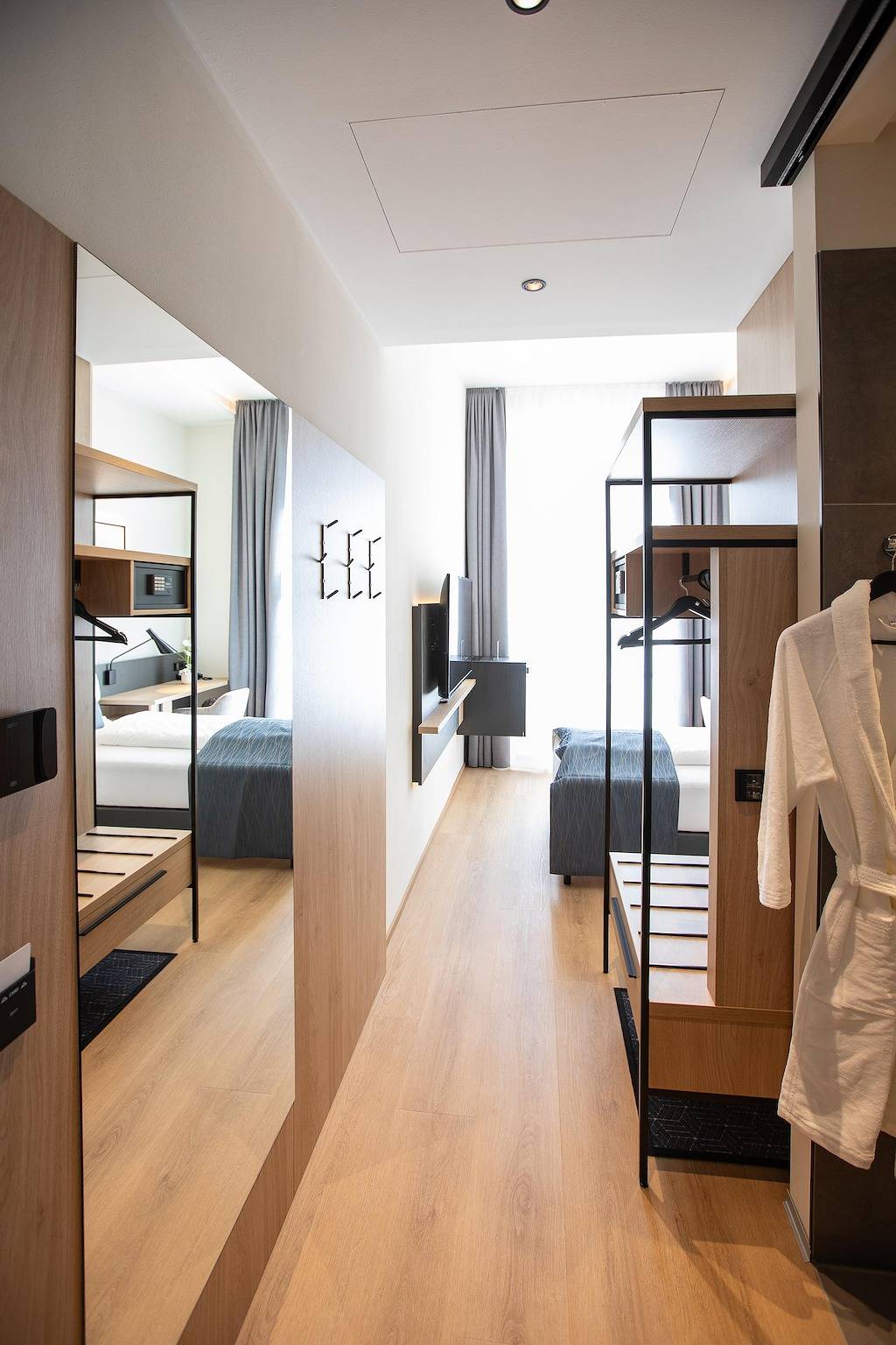 Einzelzimmer, Dusche, Wc, Bademantel in Kapfenberg, Hochsteiermark