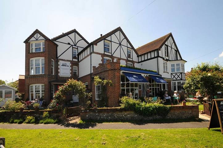 B&b for 2 people, with view and garden in North Norfolk