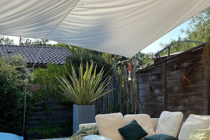 Location de vacances pour 4 personnes, avec terrasse et jardin, animaux acceptés dans Plage Naturistes