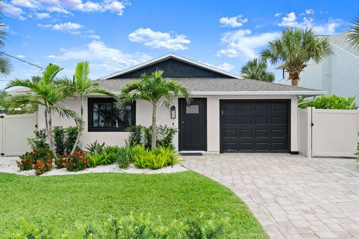 Ferienhaus für 6 Personen, mit Pool und Garten - 1