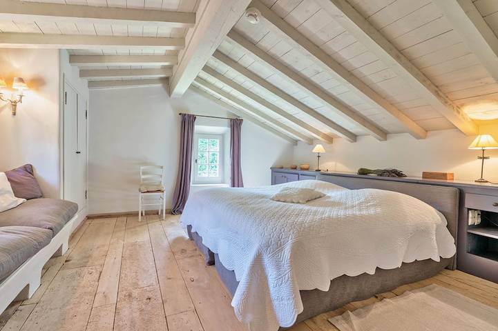 Location de vacances pour 18 personnes, avec jardin à Jouques - 4