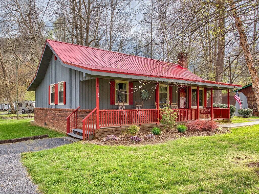 Shady Creek auf Bold Jonathan Creek in Blue Ridge Parkway, Maggie Valley