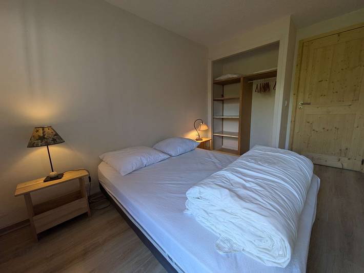 Chalet rénové 12 pers, 5 ch, parking, poêle, sud-ouest in Beaufort (Western Alps), Beaufort (Rhône-Alpes)