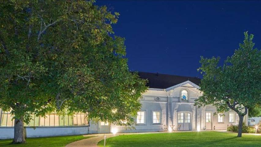 BnB für 3 Personen, mit Terrasse und Garten sowie Ausblick in Baden bei Wien