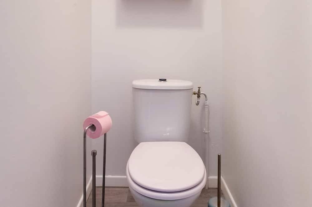 Appartement entier, Le Business! Appartement Avec Bureau et Imprimante in Tourcoing, Région de Lille