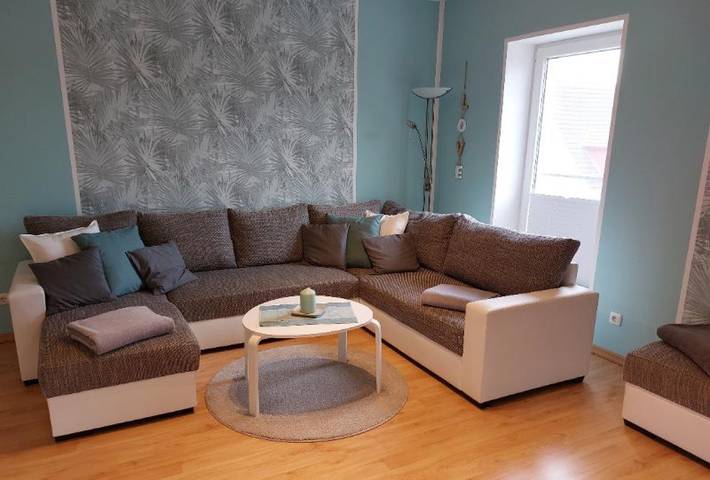 Geheel appartement, Vakantie Appartement "Fewo 1 - Osterberg" met Privé Terras, Gedeelde Tuin & Wifi in Landkreis Kassel