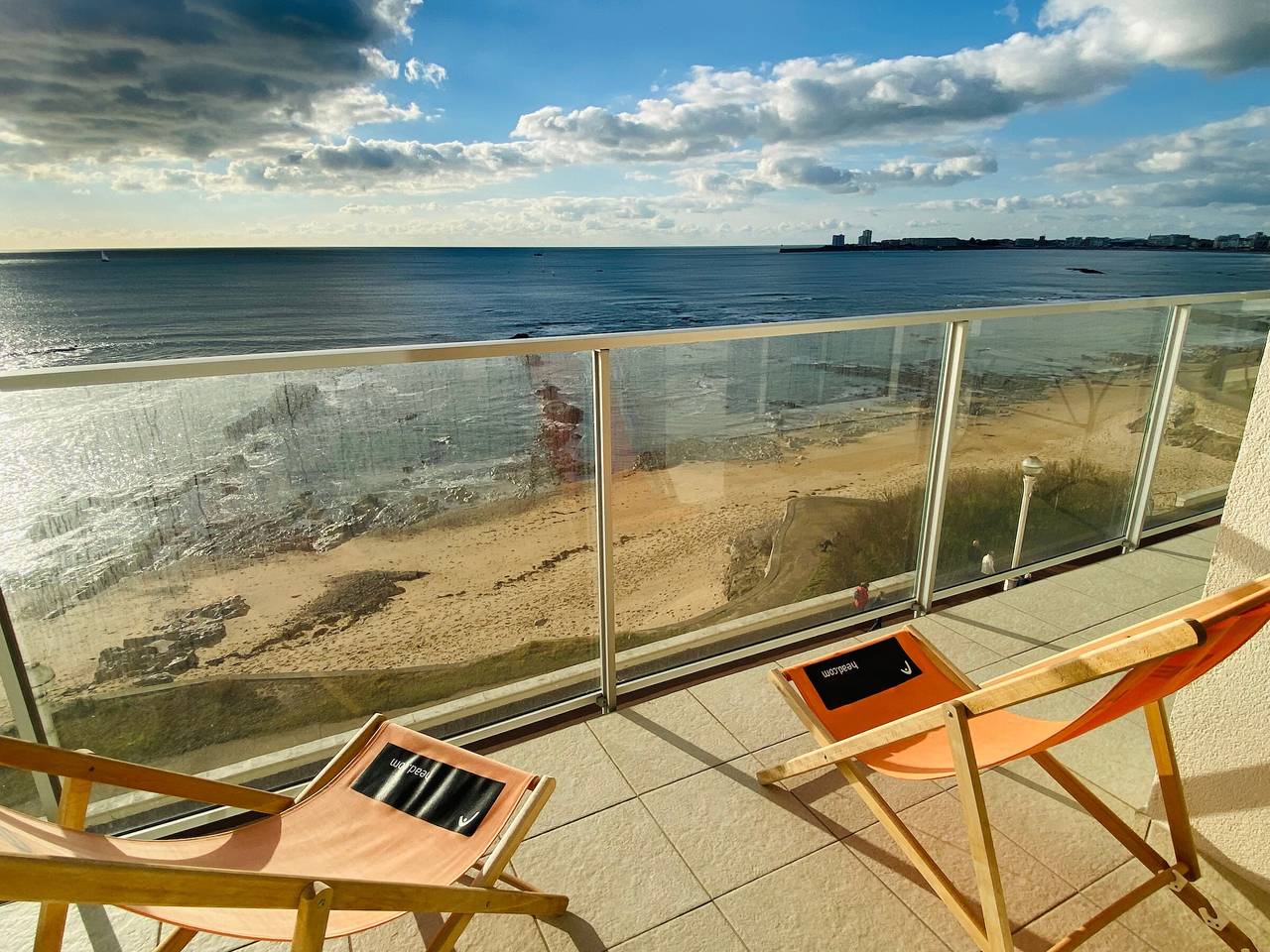 Apartamento entero, Apartamento Elegante con Balcón, Garaje y Wifi Frente al Mar in Les Sables-d'Olonne, Vandea