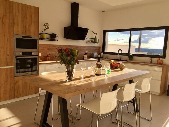 Location de vacances pour 6 personnes, avec Terrasse ainsi que Piscine et Vue à Saint-Maximin (Oise) - 3