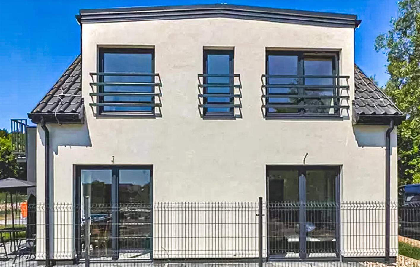 Ganze Ferienwohnung, Ferienwohnung für 5 Personen mit Pool in Trzęsacz, Powiat gryficki