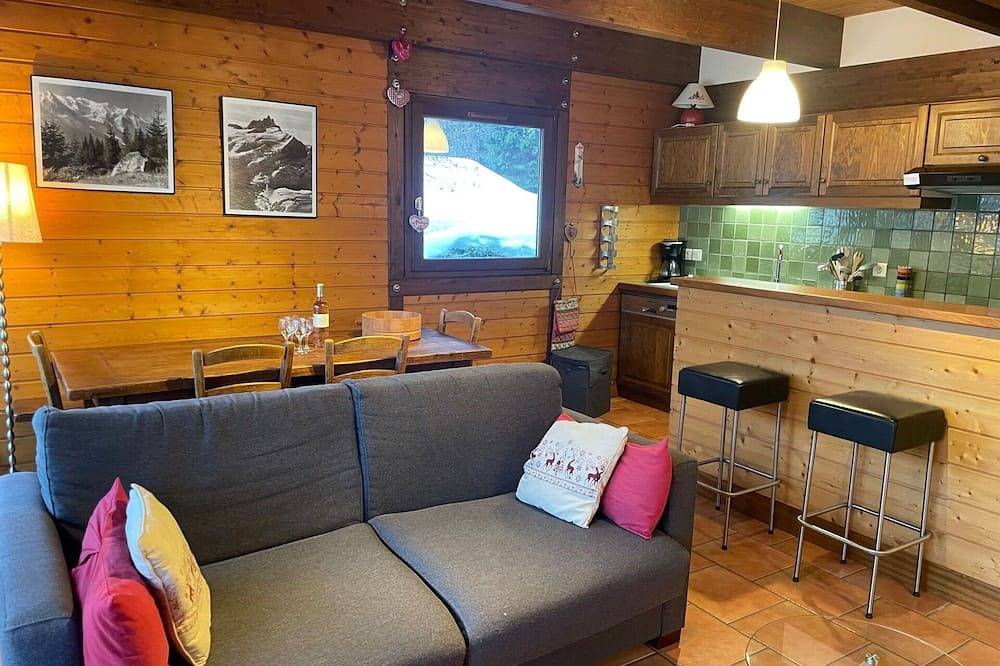 Entire apartment, Cosy apartment for 4 guests with Wifi and Tv in Argentière, Chamonix-Mont-Blanc