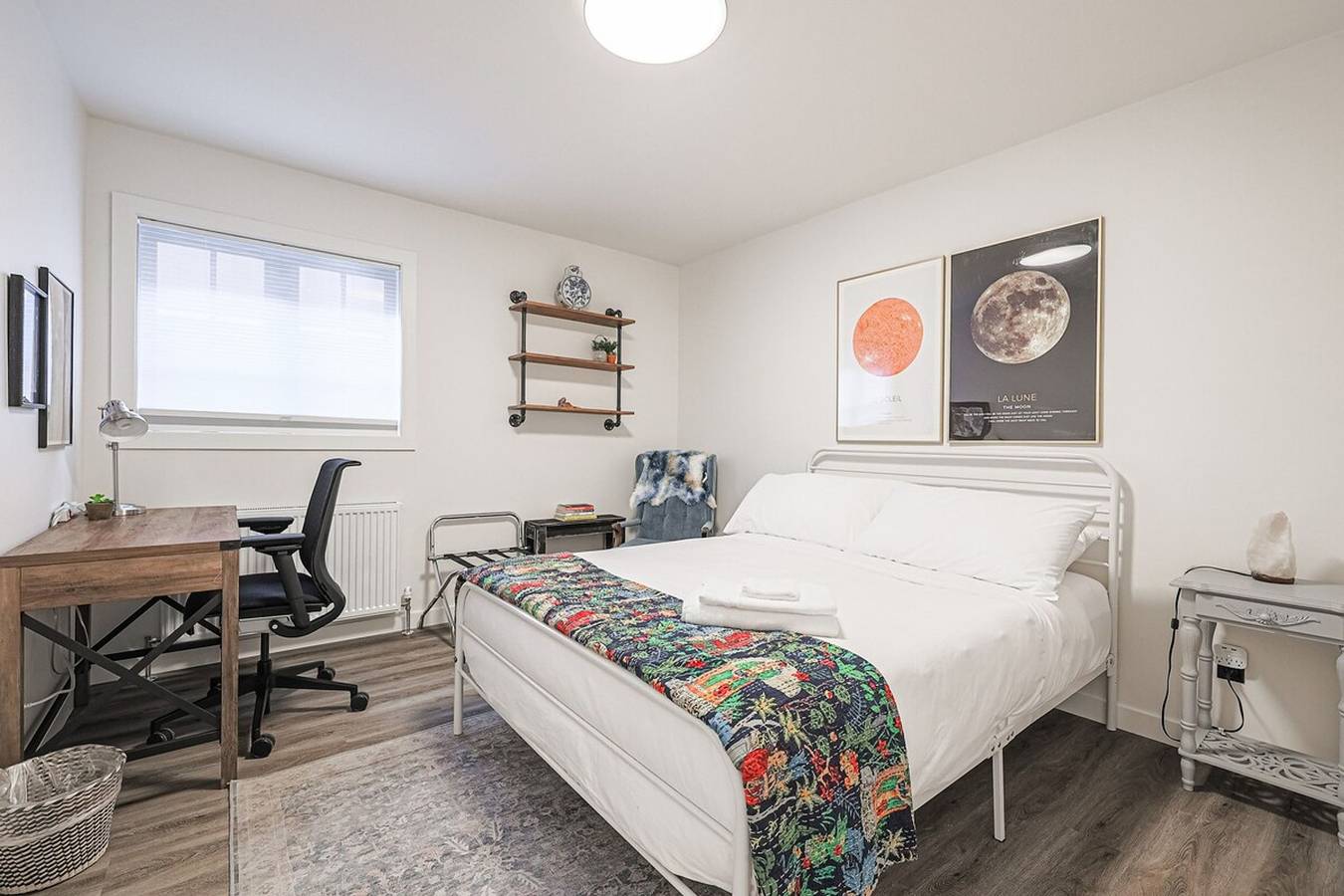 Entire apartment, Parkdale Chic 2Br  Spa   Style in Toronto, Lake Ontario (Canada)