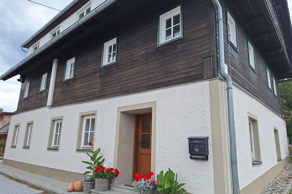 Franzlbauer Landhausquartier - Ferienhaus, Dusche, Wc, 4 oder mehr Schlafräume in Fischbach, Steirerland