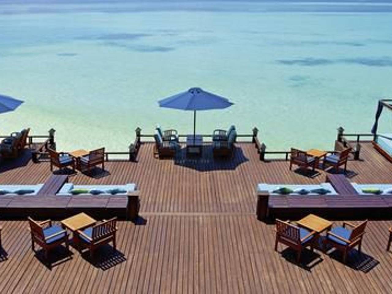 Sheraton Maldives Full Moon Resort & Spa - Beachfront Cottage in Medhu-Uthuru Province