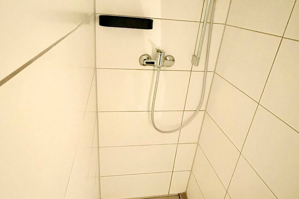 Ganze Wohnung, Ferienwohnung direkt am Bodensee / Untersee nahe Konstanz in Berlingen, Untersee