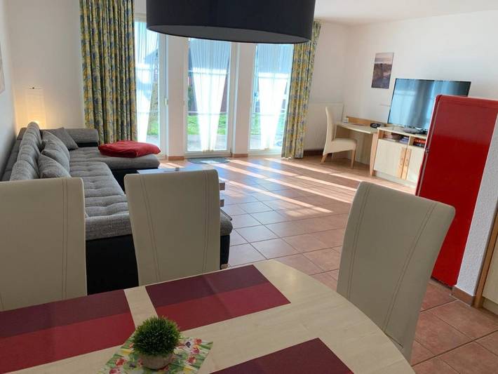 Ferienwohnung für 4 Personen, mit Terrasse und Whirlpool sowie Pool und Sauna in Sagard - 2