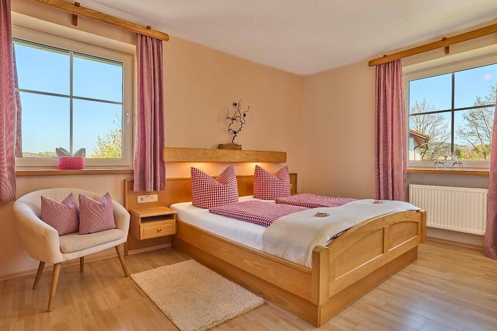Ganze Wohnung, Allergikerfreundliche Fewo mit Wohnküche, einem Schlafzimmer und Balkon in Frauenau, Šumava Mountains