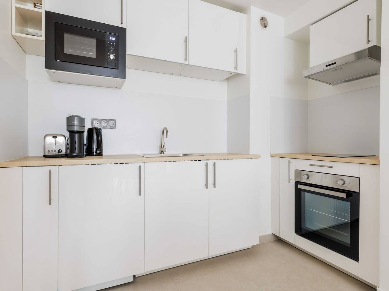 Apartamento entero, Serene apartment 6P/2Br - Puteaux / La Défense in Puteaux, Altos del Sena