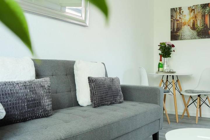 Ferienwohnung für 2 Personen, mit Balkon und Ausblick in Lüneburg