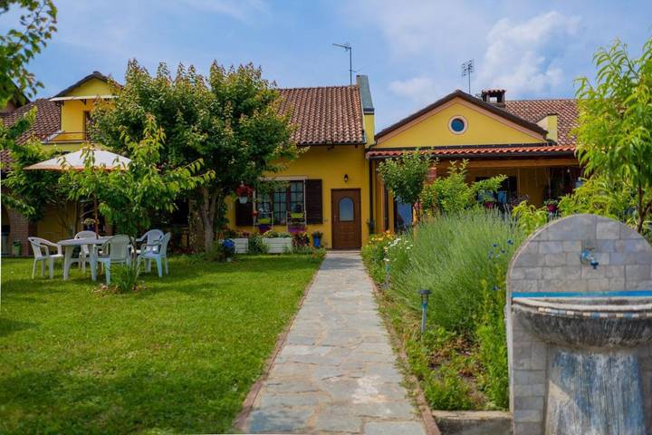 Maison d’hôte pour 4 personnes, avec Terrasse ainsi que Jardin et Vue à Quargnento