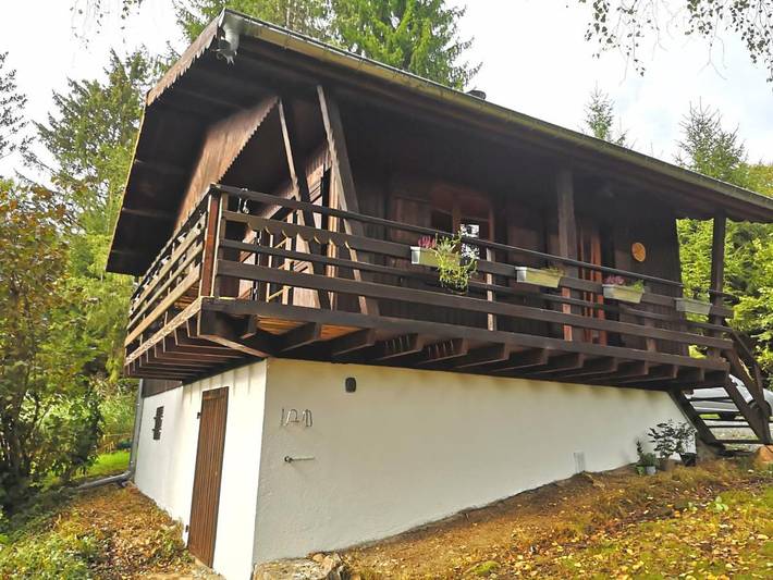 Gîte pour 2 personnes, avec Balcon et Terrasse ainsi que Jardin et Vue dans Vescemont