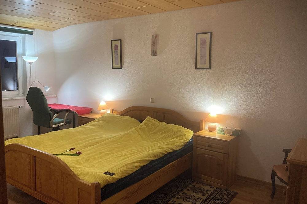 Ganze Wohnung, Immensee I Apartment with lake view surrounded by forest in Ronshausen, Hessisches Bergland