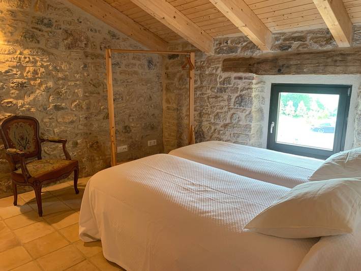 Casa Vacacional 'El Taga' con Vistas a la Montaña, Jardín Compartido y Wi-Fi in Ogassa, Pirineo Catalan
