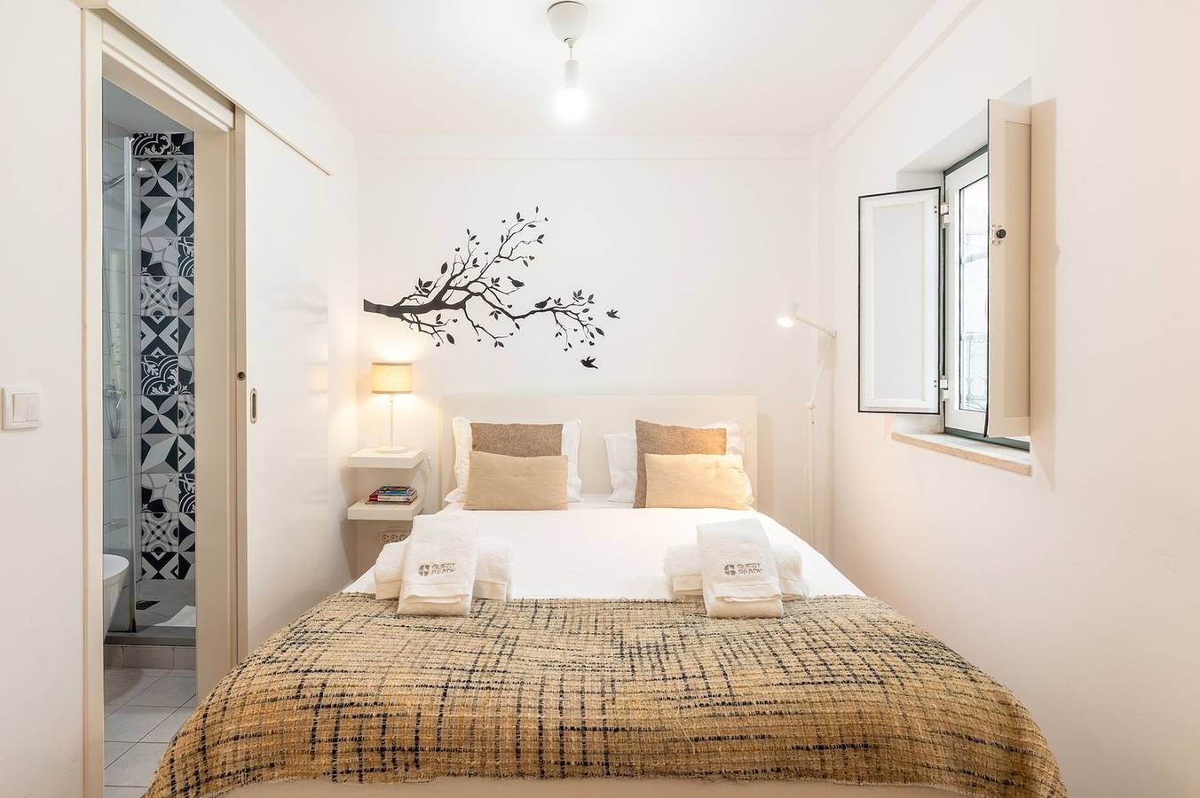 Entire apartment, Forno da Galé 1 in Lisbon in São Miguel (Lisbon), Santa Maria Maior