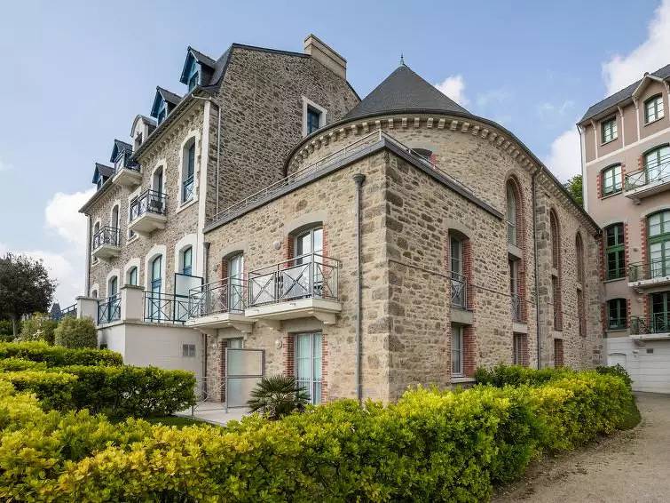 Appartement entier, 2 Pièces 4 Personnes in Dinard, Région de Saint-Malo