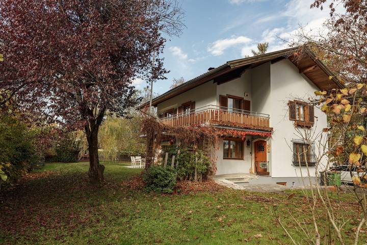Ferienhaus für 10 Personen, mit Sauna und Garten sowie Ausblick, kinderfreundlich - 1