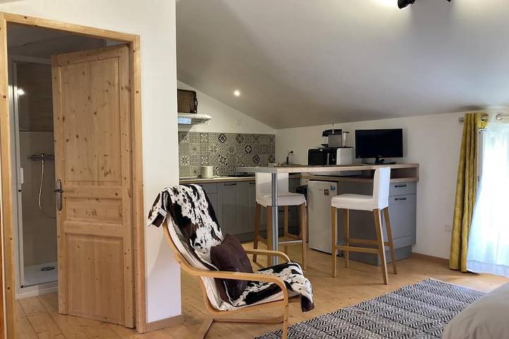 Gîte pour 2 personnes à Saint-Hilaire-la-Palud - 2