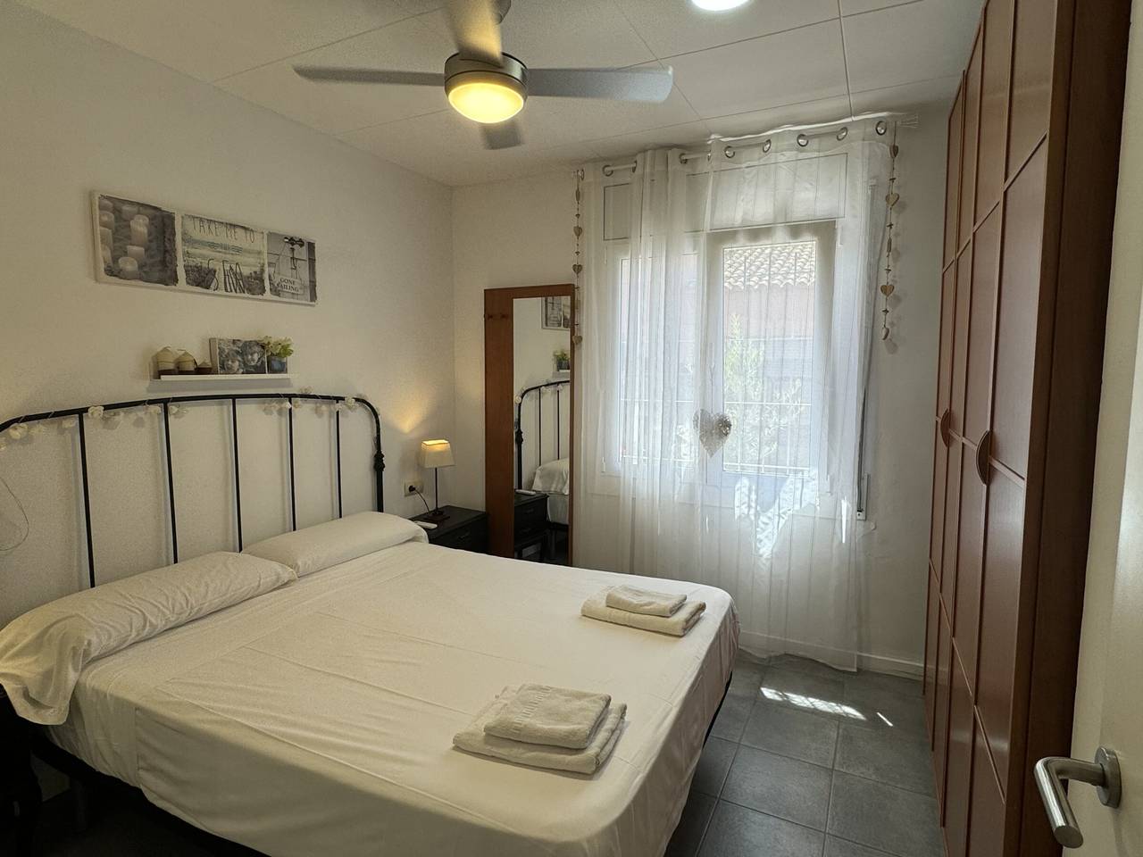 Casa adosada con piscina y parking para 8, cerca de la playa en Mas Pinell in Mas Pinell, Torroella de Montgrí