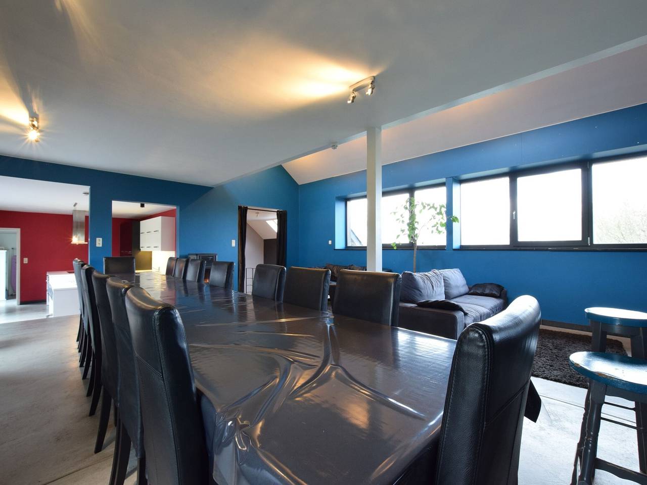 Luxury Cottage in Vaux-sur-Sûre with Jacuzzi in Vaux-sur-Sûre, Parc naturel Haute-Sûre Forêt d'Anlier