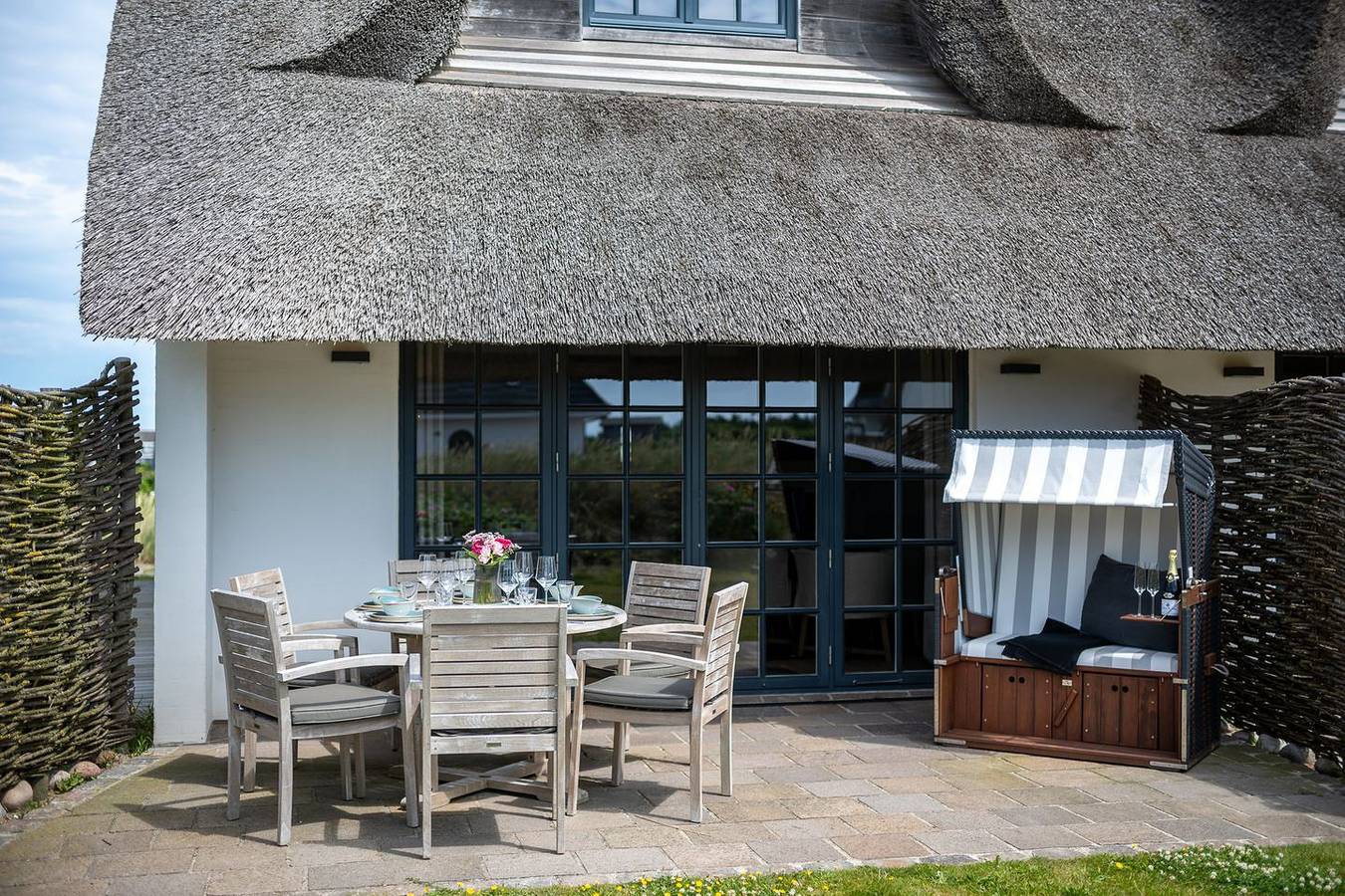 Exkl. Luxus-Hausteil unter Reet mit 4 Zimmern auf ca. 150 m², für bis zu 6 Pers. in Wenningstedt, Sylt