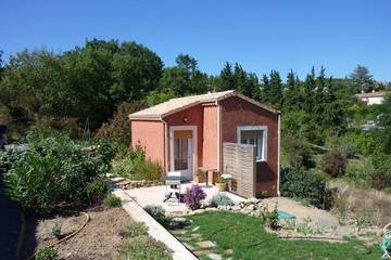 Gîte pour 2 personnes, avec jardin, animaux acceptés à Ucel