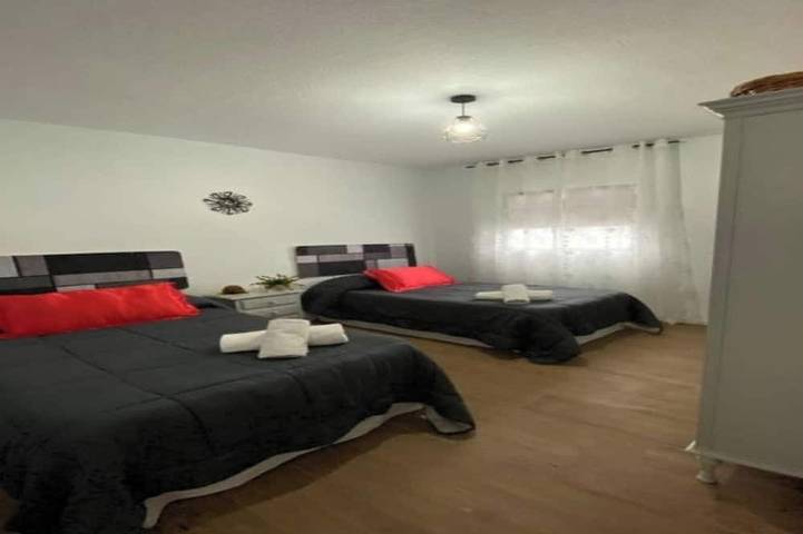 Location de vacances pour 5 personnes, avec jardin à Pinos Genil - 3