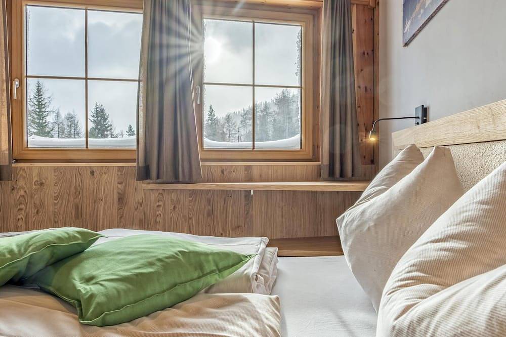 Ganze Wohnung, Luxuriöses Apartment mit Sauna an der Piste in Weißpriach, Bundesland Salzburg