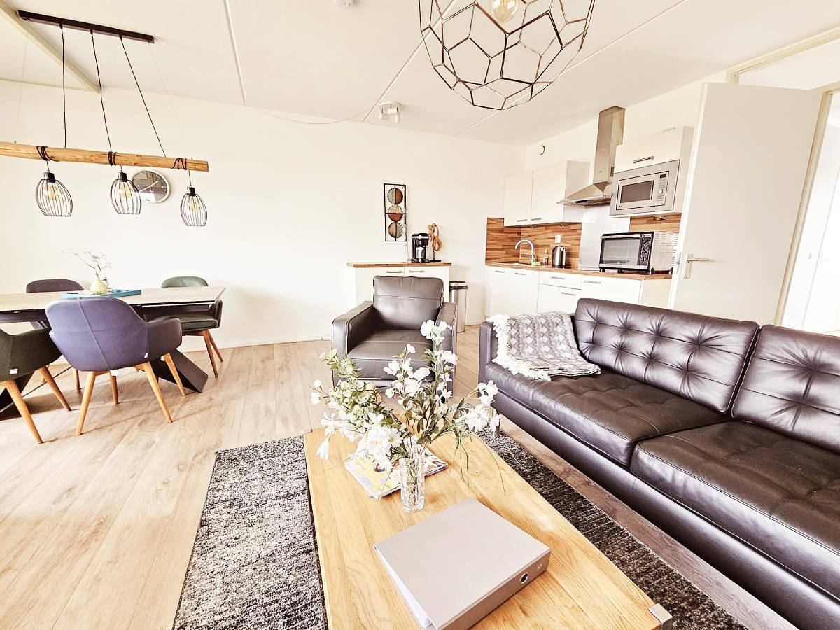 Ganze Wohnung, Friedrichs 33 Ameland - bis zu 4 Personen - Haustiere herzlich willkommen - Strandnah in Buren (Ameland), Westfriesische Inseln