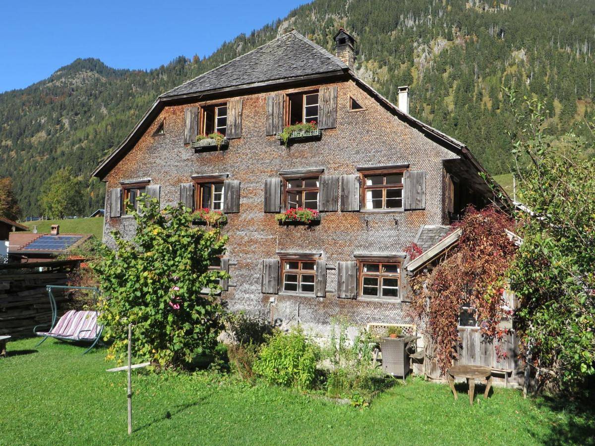 Five-Bedroom House in Hinterstein, Bad Hindelang