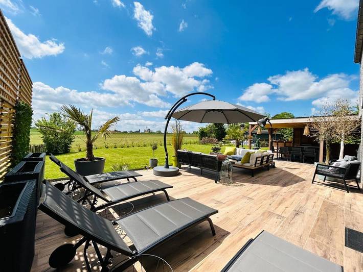 Location de vacances pour 9 personnes, avec Jacuzzi et Terrasse ainsi que Jardin et Vue à Clavier