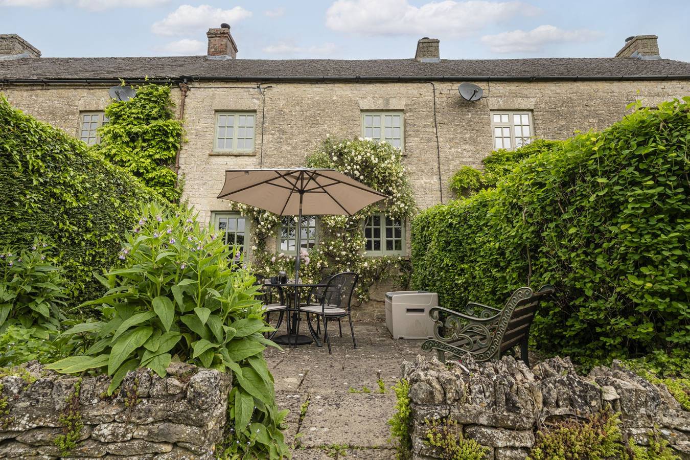 Lilac Cottage in Stow-on-the-Wold, Gloucestershire