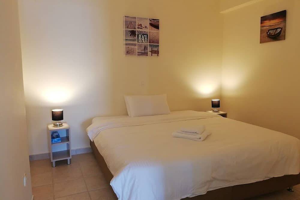 Ganze Wohnung, Apartment mit zwei Schlafzimmern und zwei Bädern mit Blick auf das Meer in Xiropigado, Kynouria