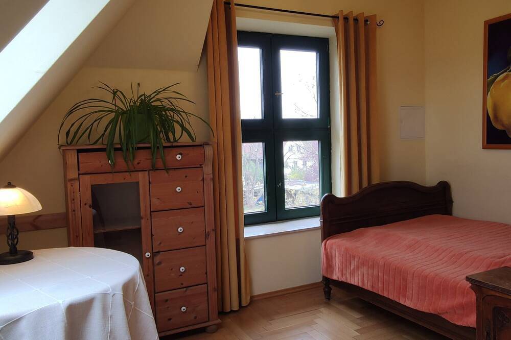 Ganze Wohnung, Ferienwohnung \"Villa Grieß\" - Urlaub beim Winzer, 2 Schlafzimmer, 81 qm, Nr in Cossebaude, Dresden
